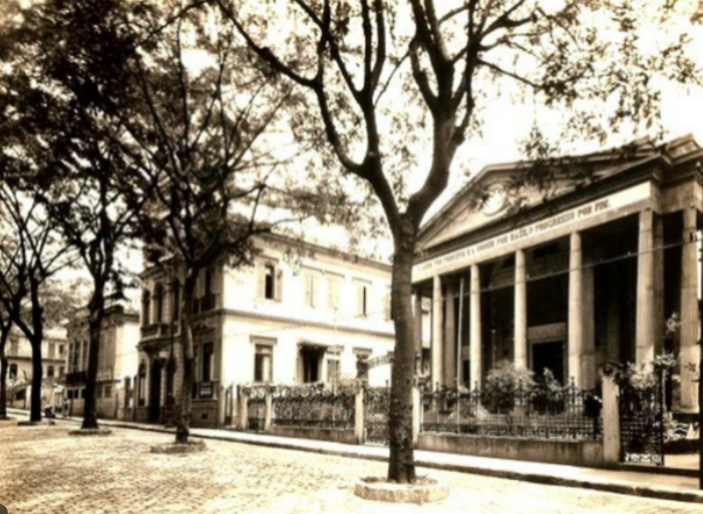 O positivismo e o desencontro com o Brasil.